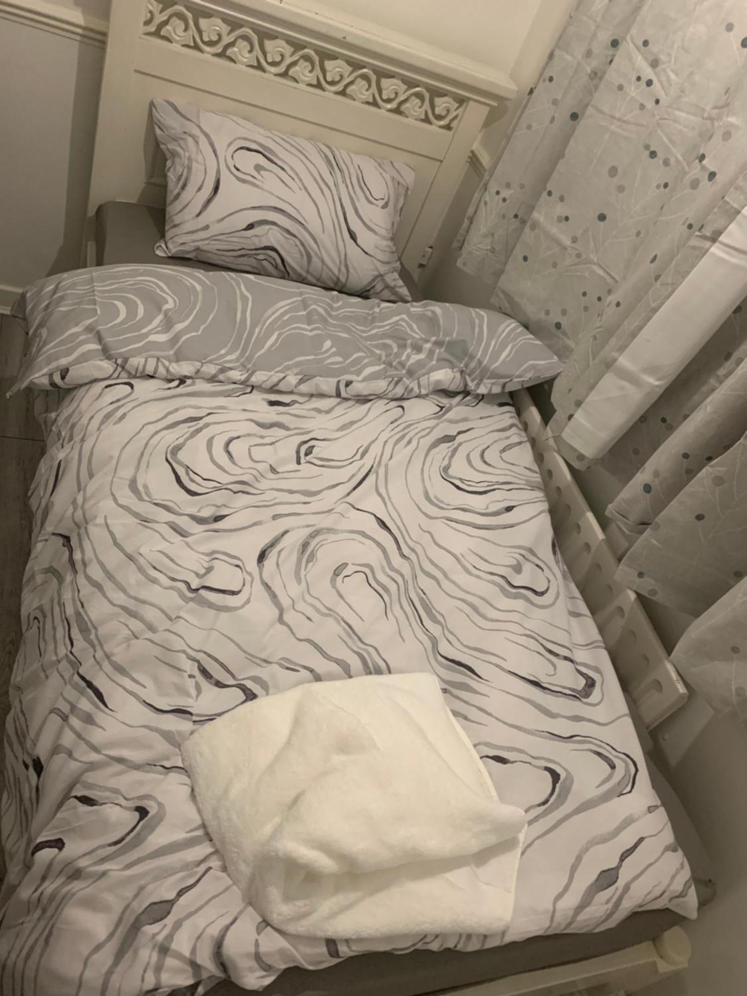 At Apex House Single Room Horndon-on-the-Hill Buitenkant foto
